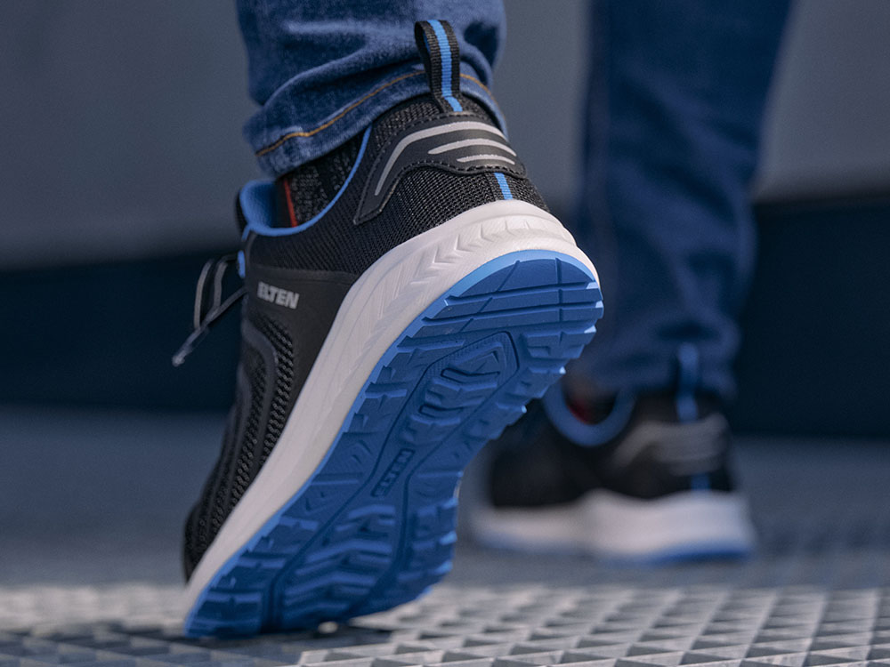LIVAS_BLACK_BLUE_LOW_ESD_S1P